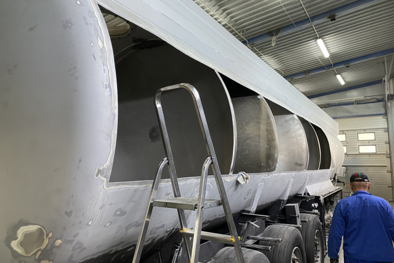 Servis / Oprava cisternových nadstavieb - foto Servis / Oprava cisternových nadstavieb - foto