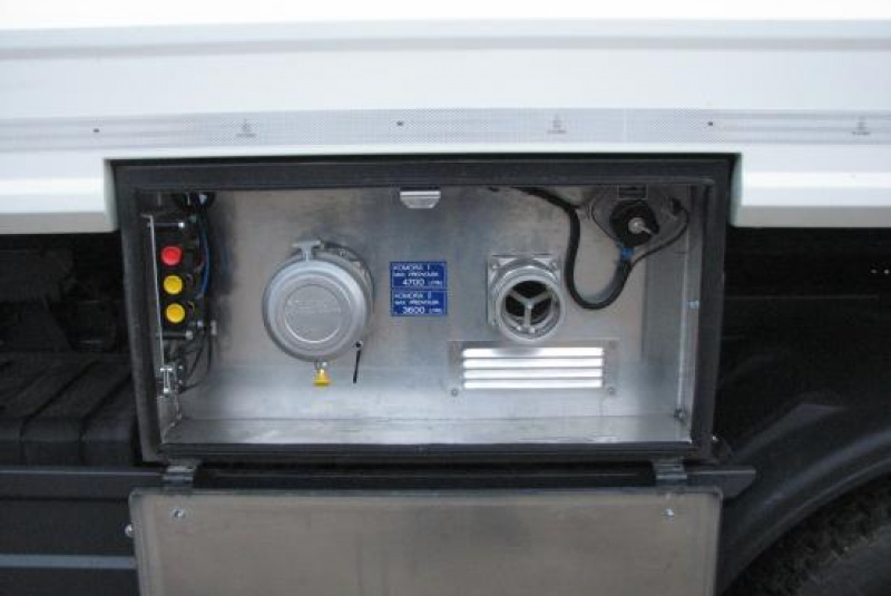 Cisternové nadstavby Cisternové nadstavby